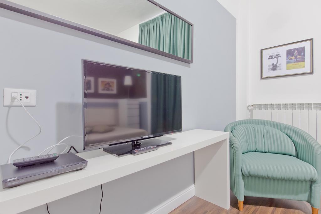 Cinema House Bed & Breakfast Rome Bagian luar foto