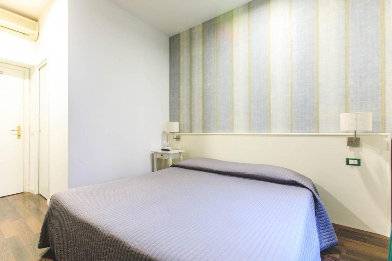 Cinema House Bed & Breakfast Rome Bagian luar foto